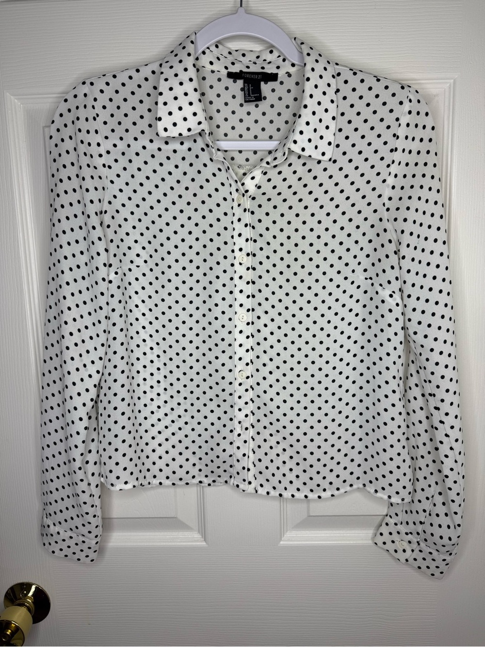 Forever 21 Black & White Polka Dot Button Down Blouse Size S